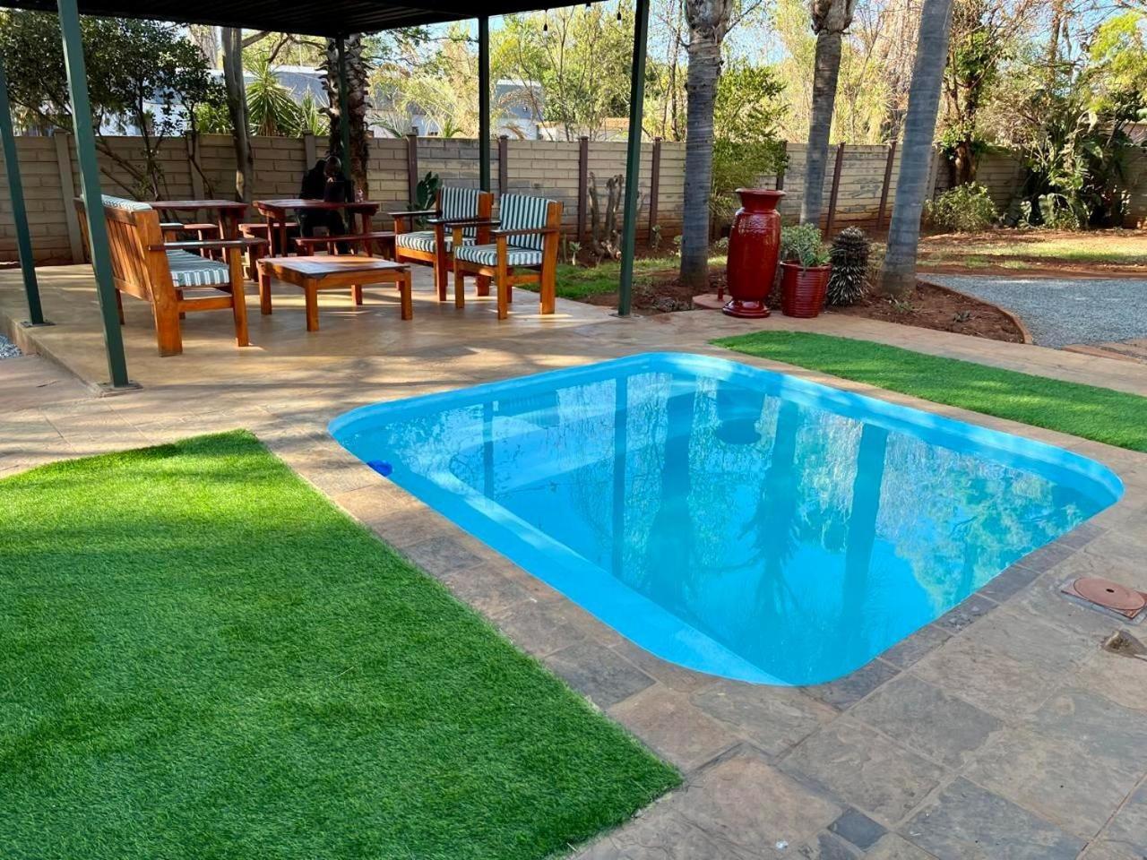 Karee Guesthouse Thabazimbi Extérieur photo
